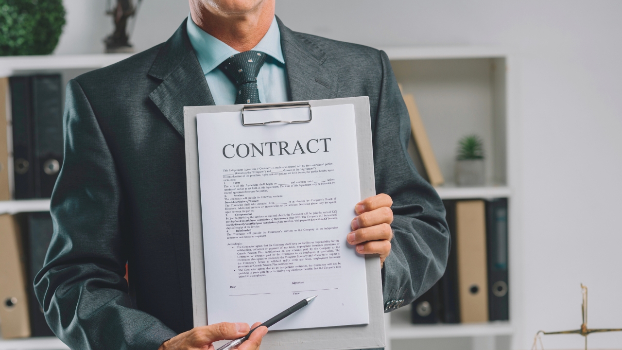 contract drafting & negotiation